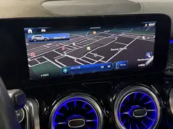 Mercedes-Benz GLB снимка Mercedes-Benz GLB