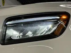 Mercedes-Benz GLB снимка Mercedes-Benz GLB