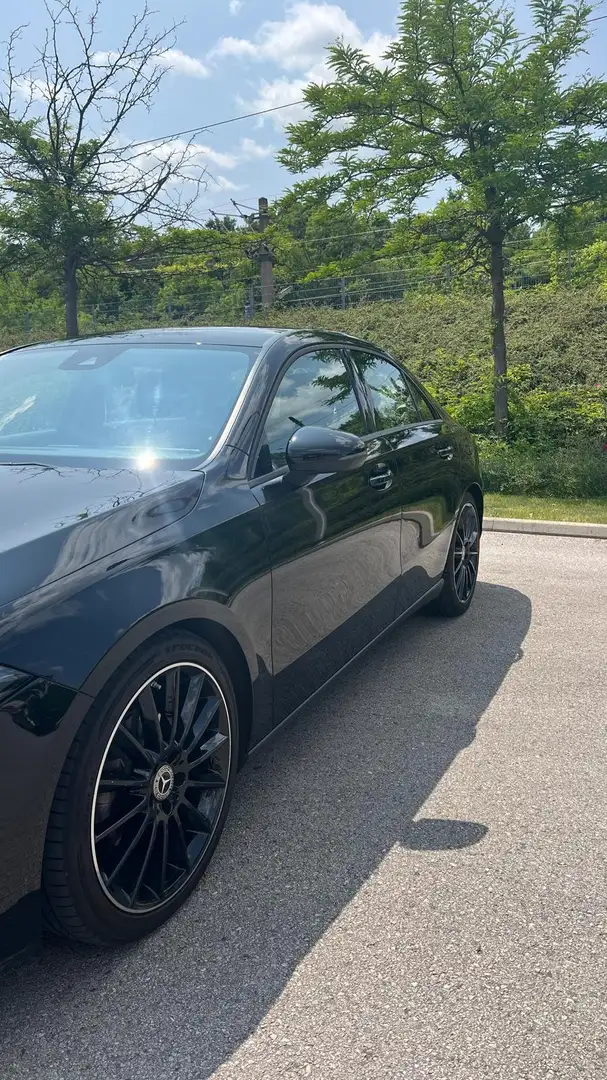 Mercedes-Benz A 180 A 180 d Aut. Schwarz - 2