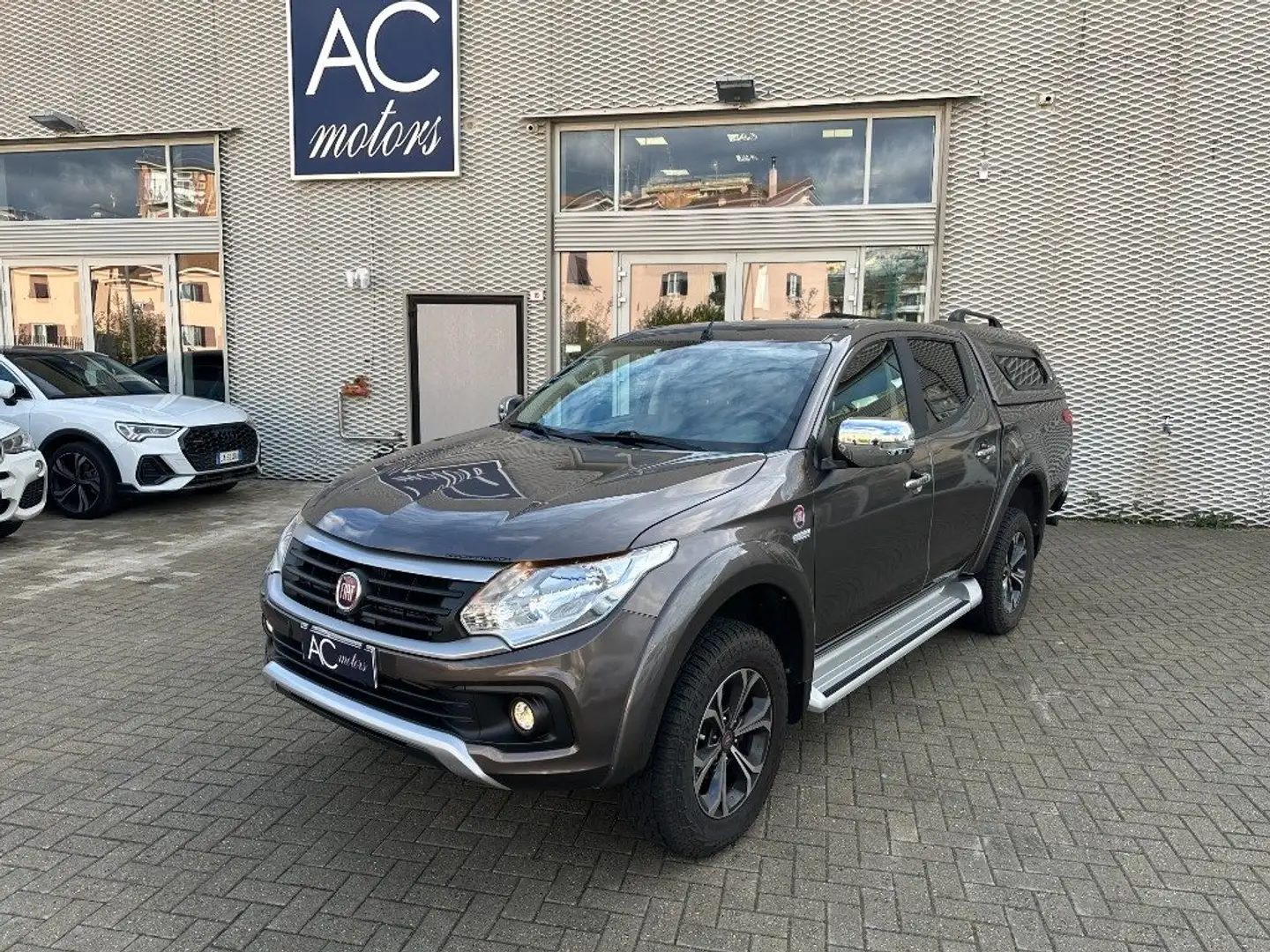 Fiat Fullback 2.4 180CV Doppia Cabina aut. LX Plus Gri - 2