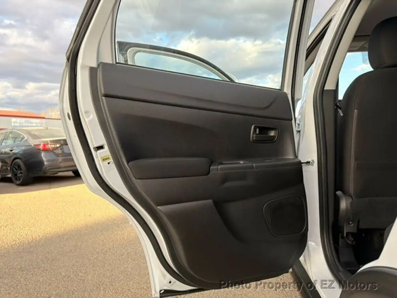 Mitsubishi RVR снимка Mitsubishi RVR