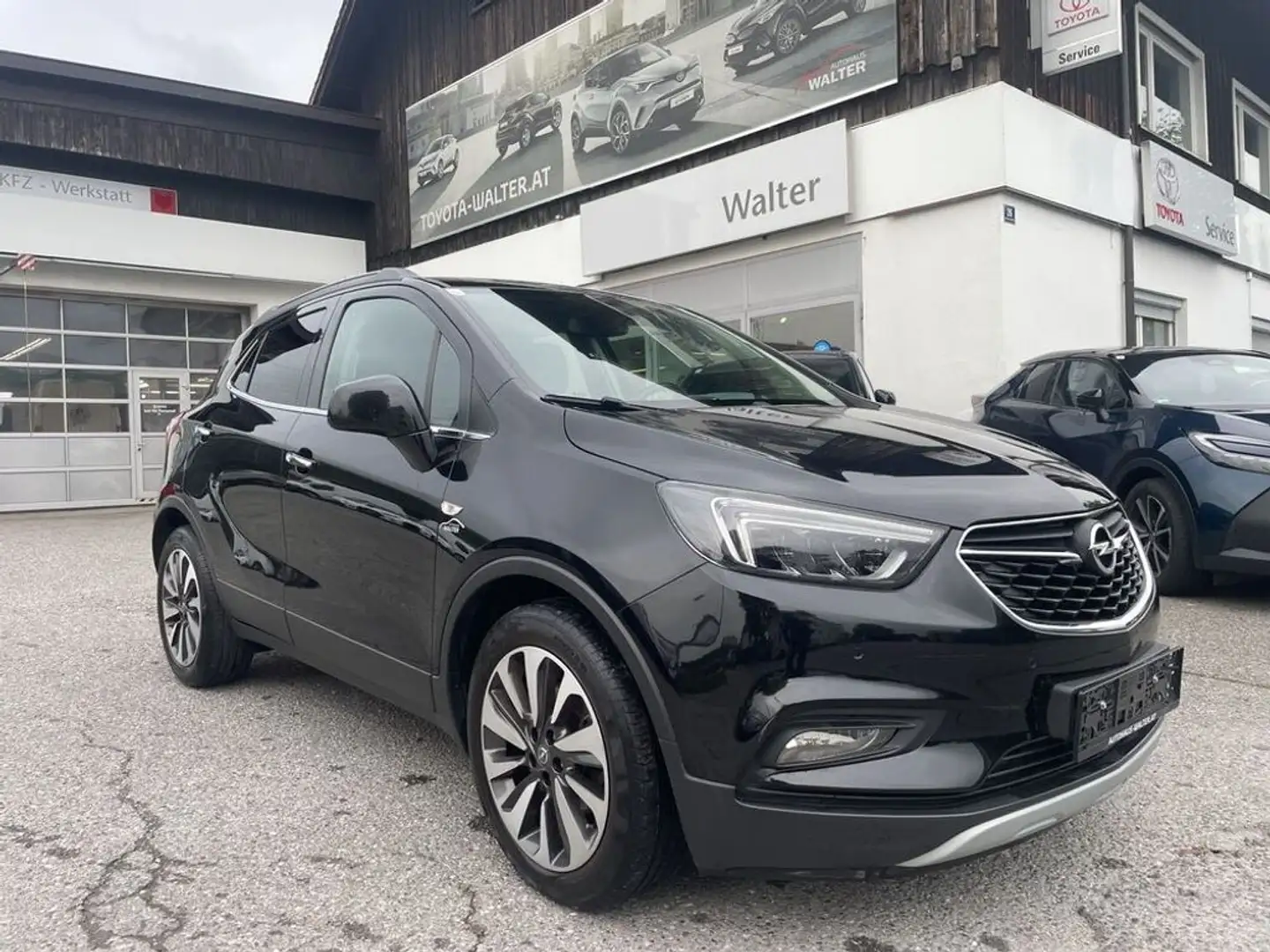 Opel Mokka X 1,6 Innovation Schwarz - 1