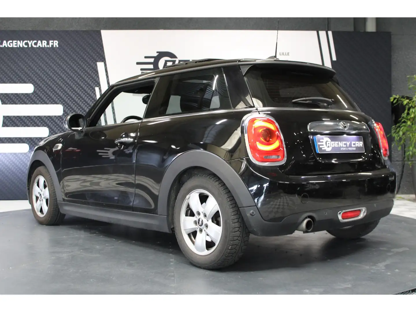 MINI One D Mini 1.5 D - 95  F56 COUPE One D Shoreditch PHASE 1 Negro - 2