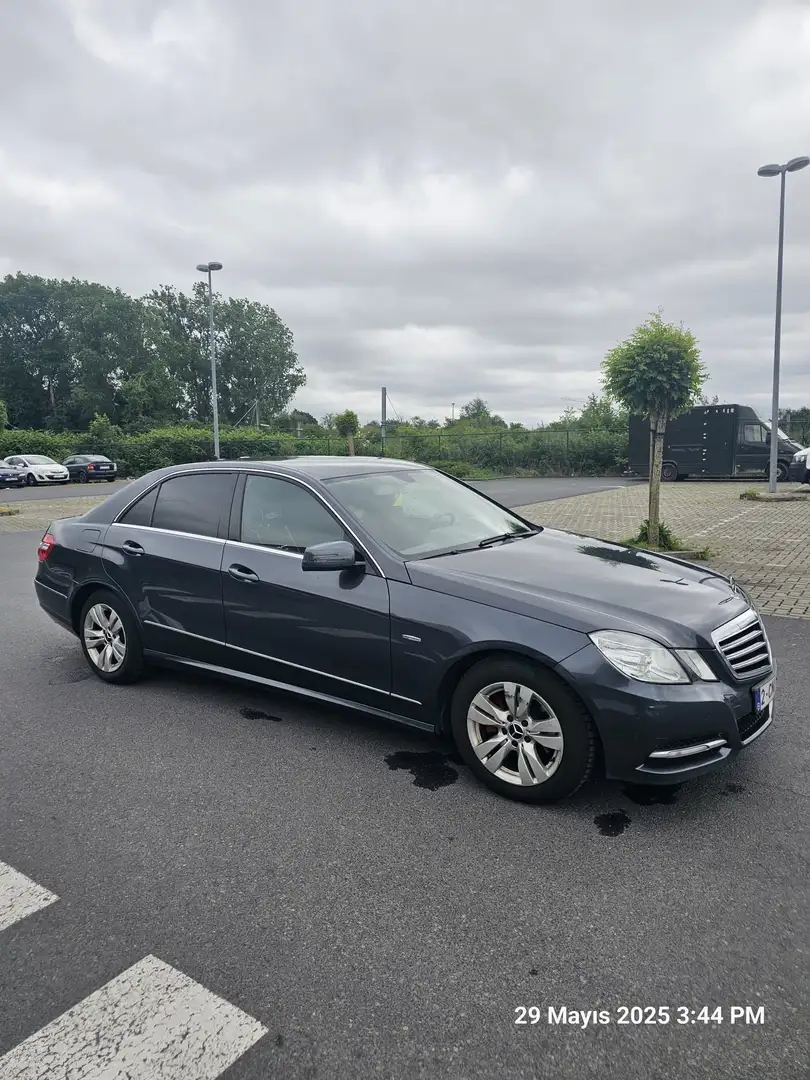 Mercedes-Benz E 200 T CDI DPF BlueEFFICIENCY 7G-TRONIC Avantgarde - 1