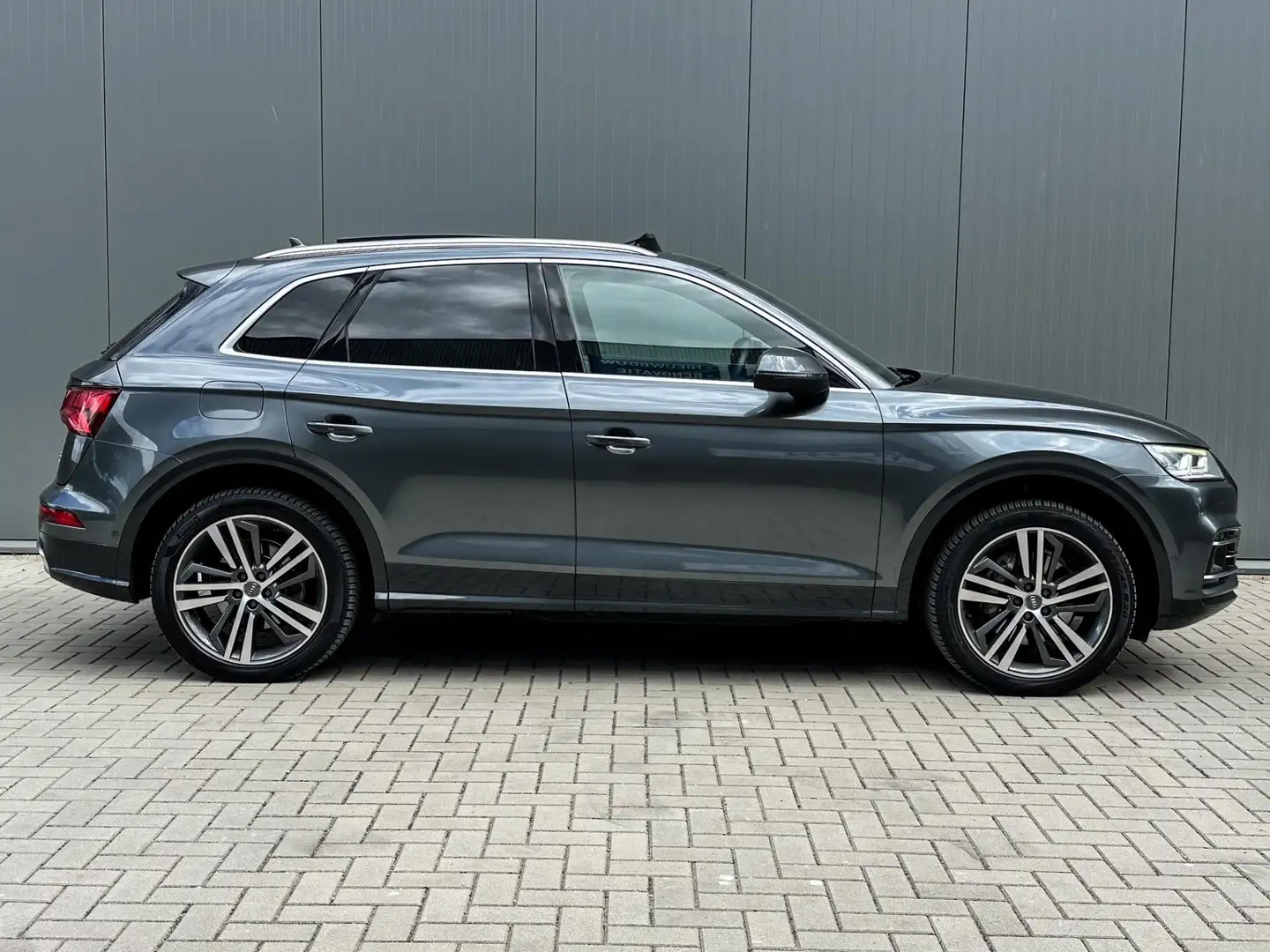 Audi Q5 55 TFSI e quattro Pano B&O RS Stoelen Gris - 2