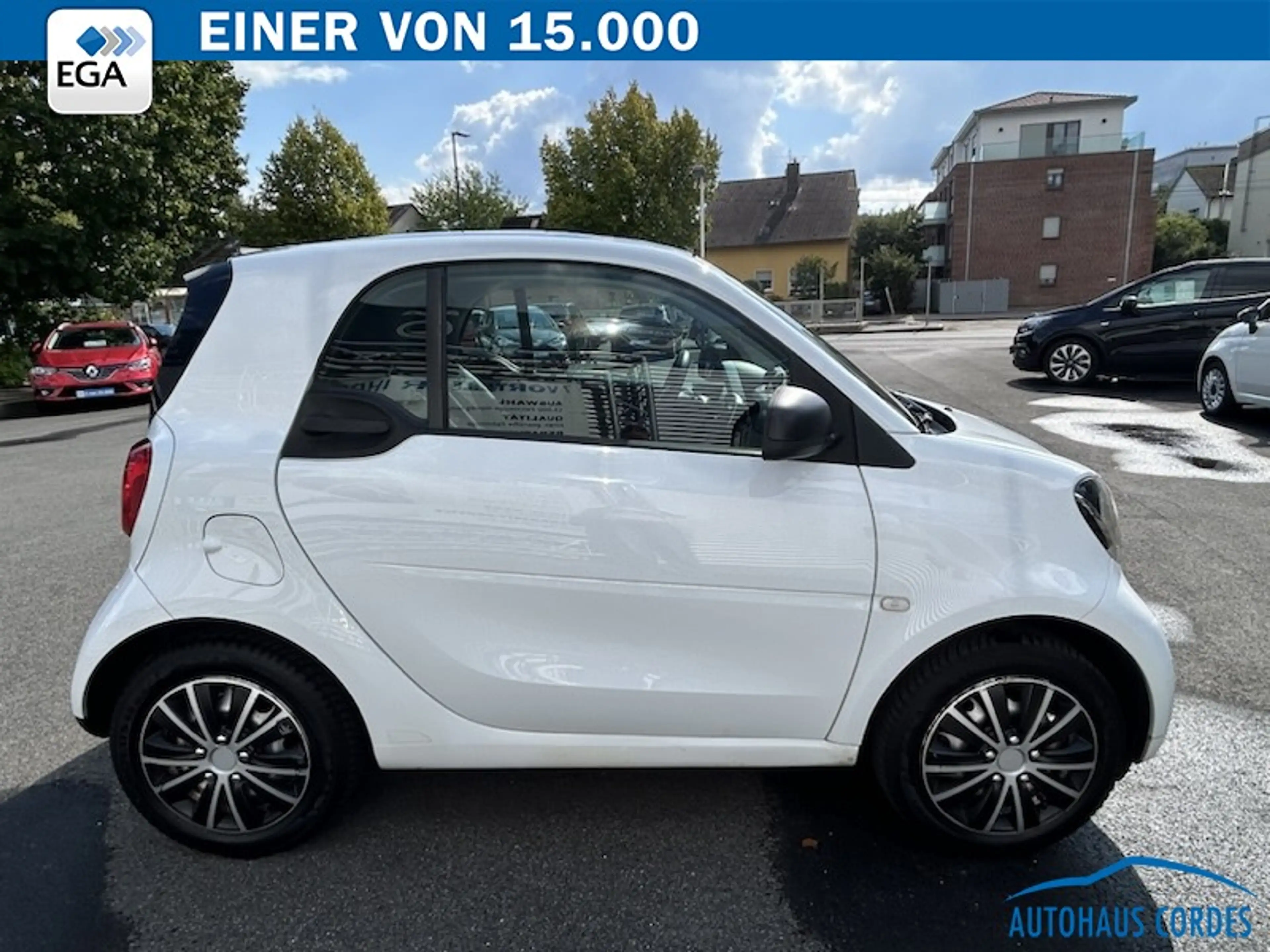 smart forTwo COUPE TWINAMIC KLIMA*PANORAMAD*LEDER*SHZG*NAVI — photo 5