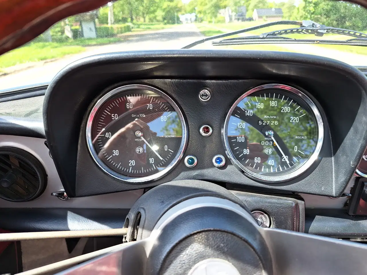Alfa Romeo Spider 1600 coda tronca (1979) zilver/rood, gerestaureerd, foto 11