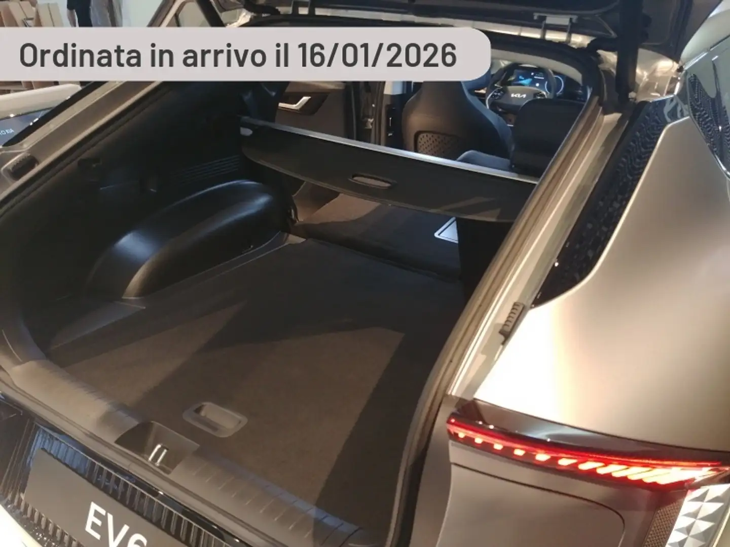 Kia EV6 Dual Motor 77,4 kWh AWD Air Fleet Серебристый - 1