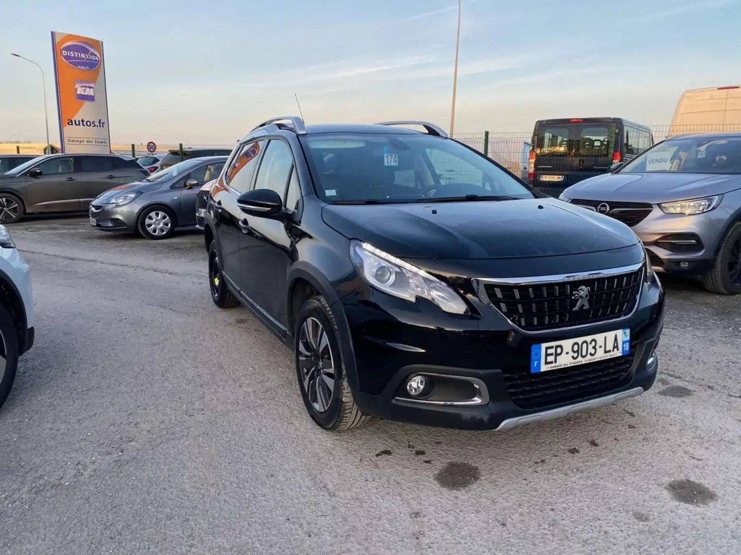 Peugeot 2008 1.2i PT S\u0026S - 130  Allure Nero - 2