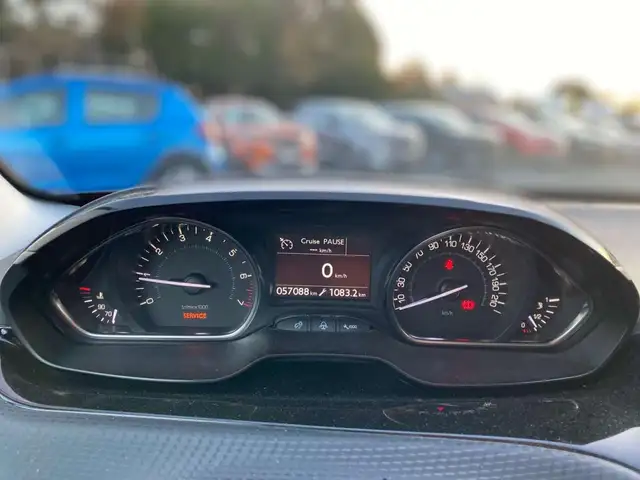 Peugeot 2008 view 9