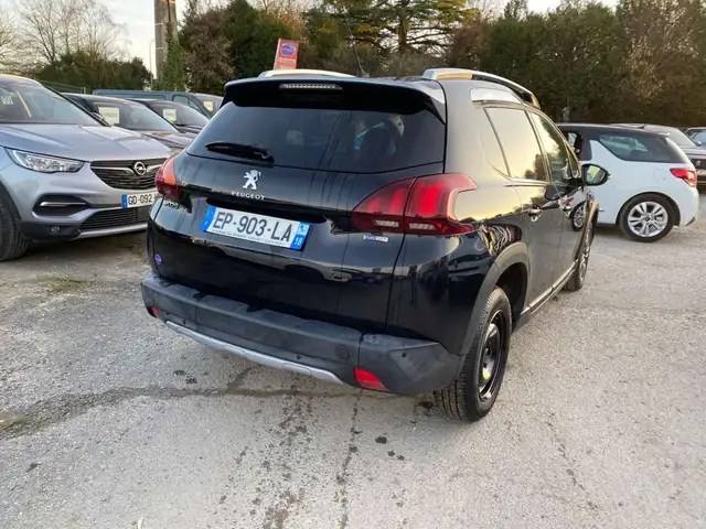 Peugeot 2008 view 4