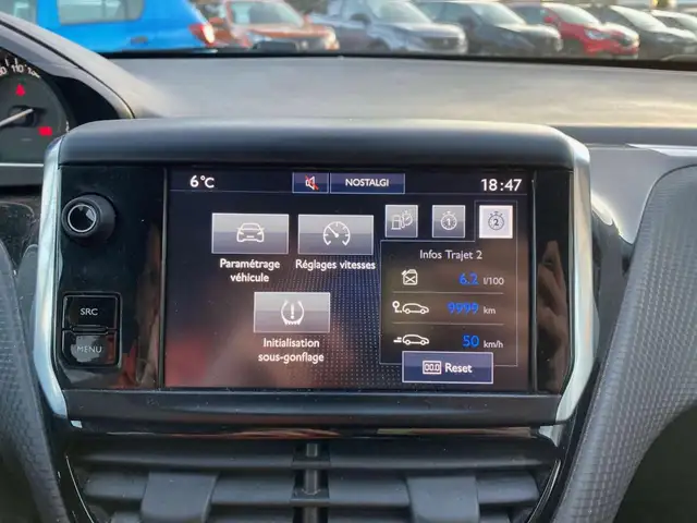 Peugeot 2008 view 14