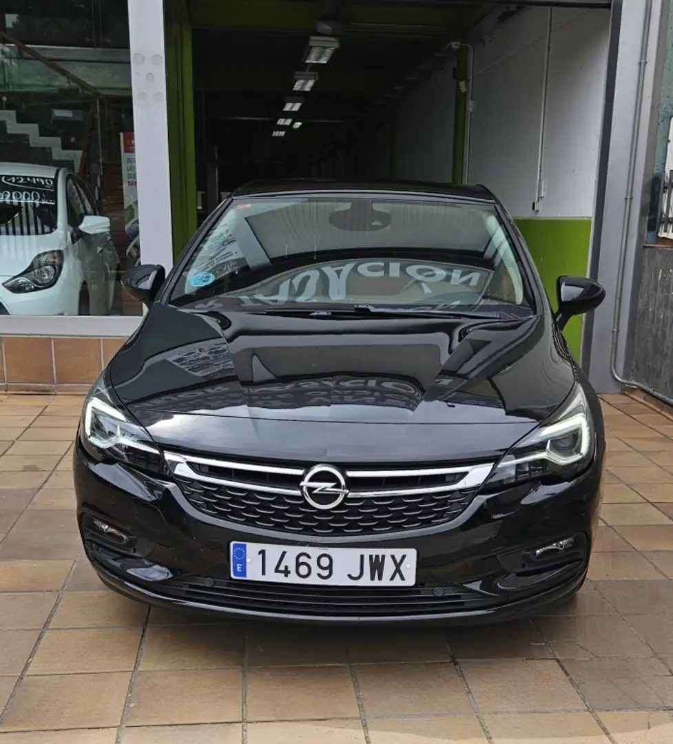 Opel Astra 1.6CDTi Excellence 110 Negro - 2