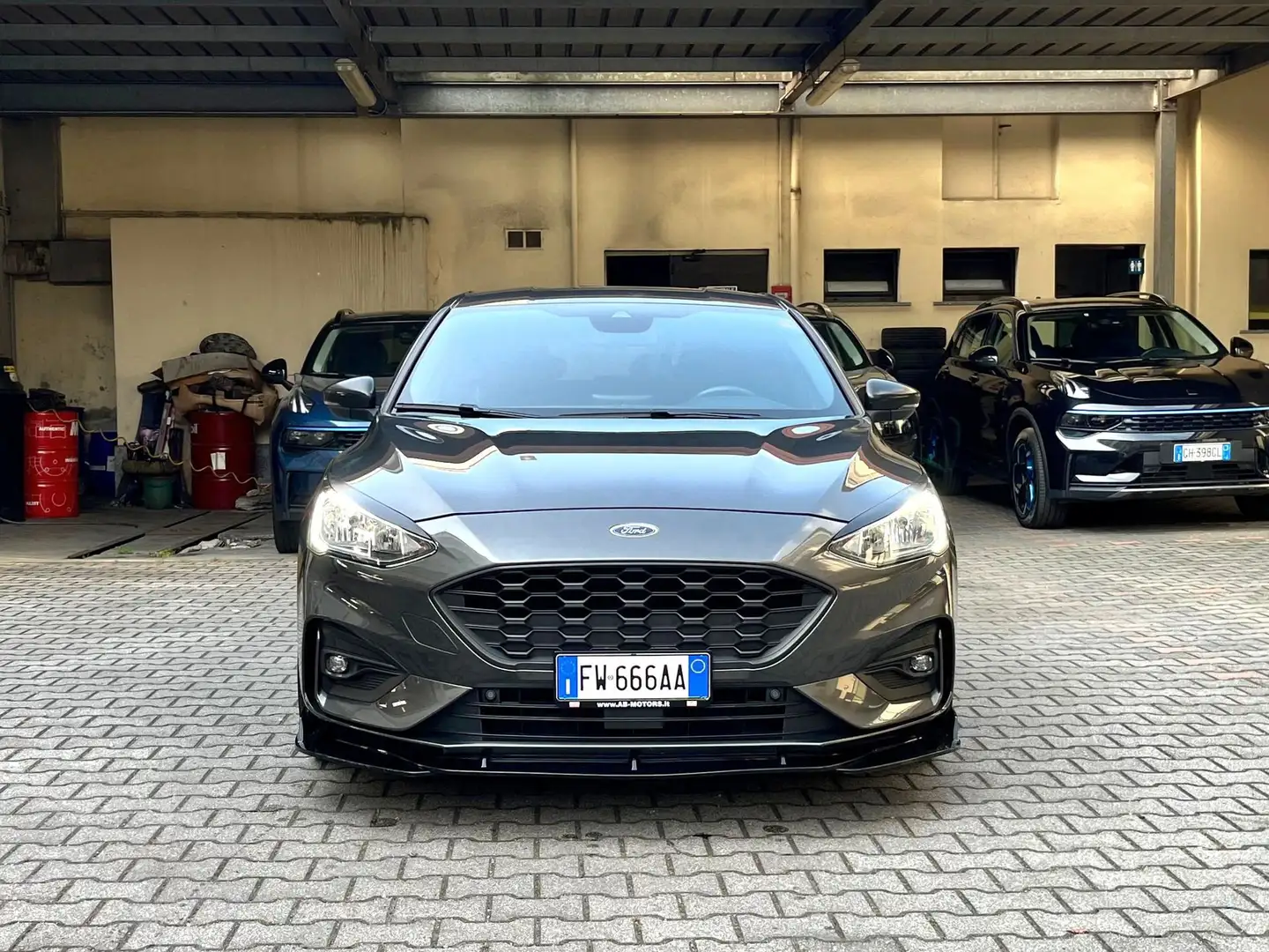 Ford Focus 1.0 EcoBoost 125 CV Start&Stop ST Line Grigio - 2