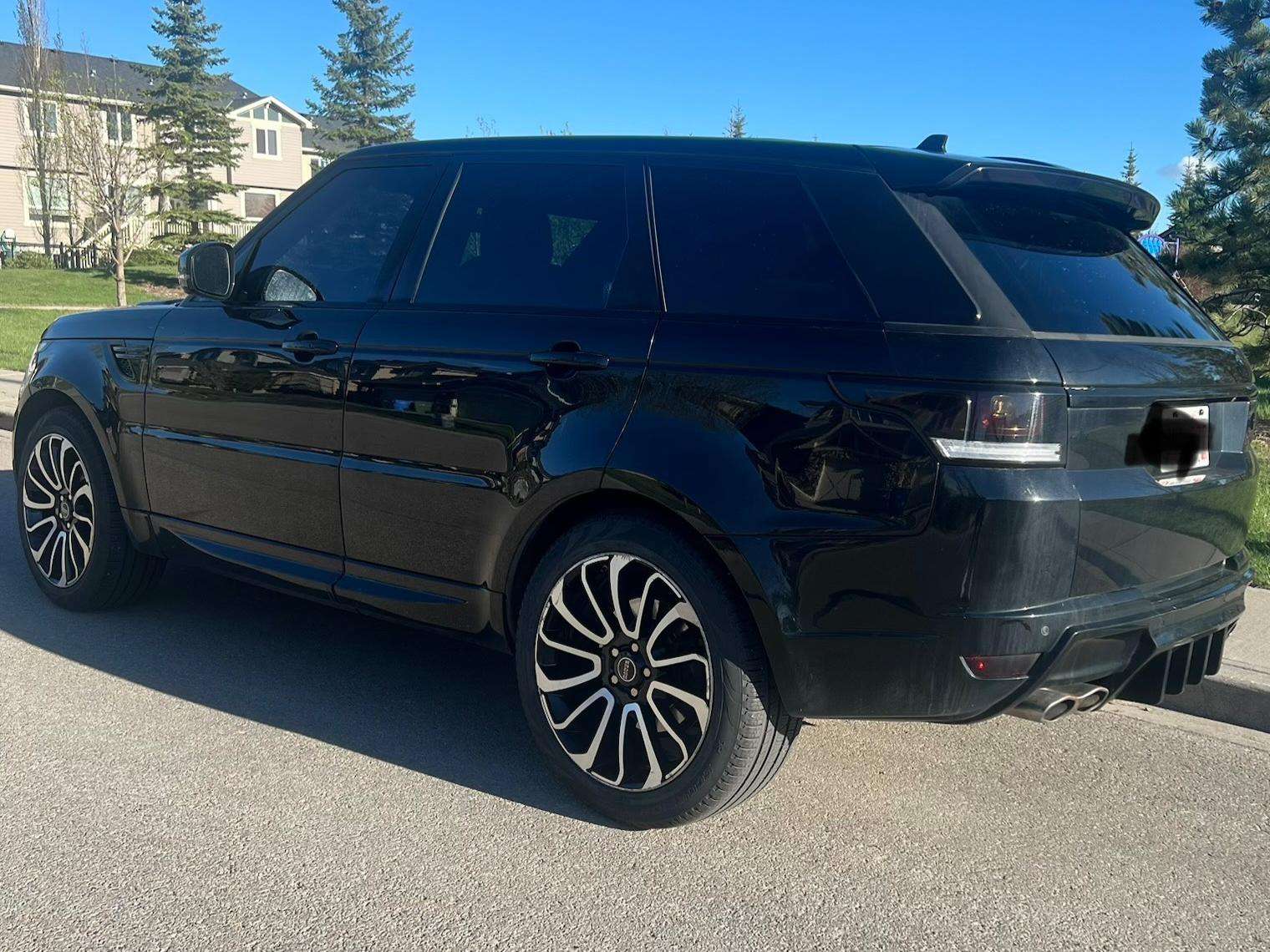 2015 Land Rover Range Rover Sport V6 HSE alt 2