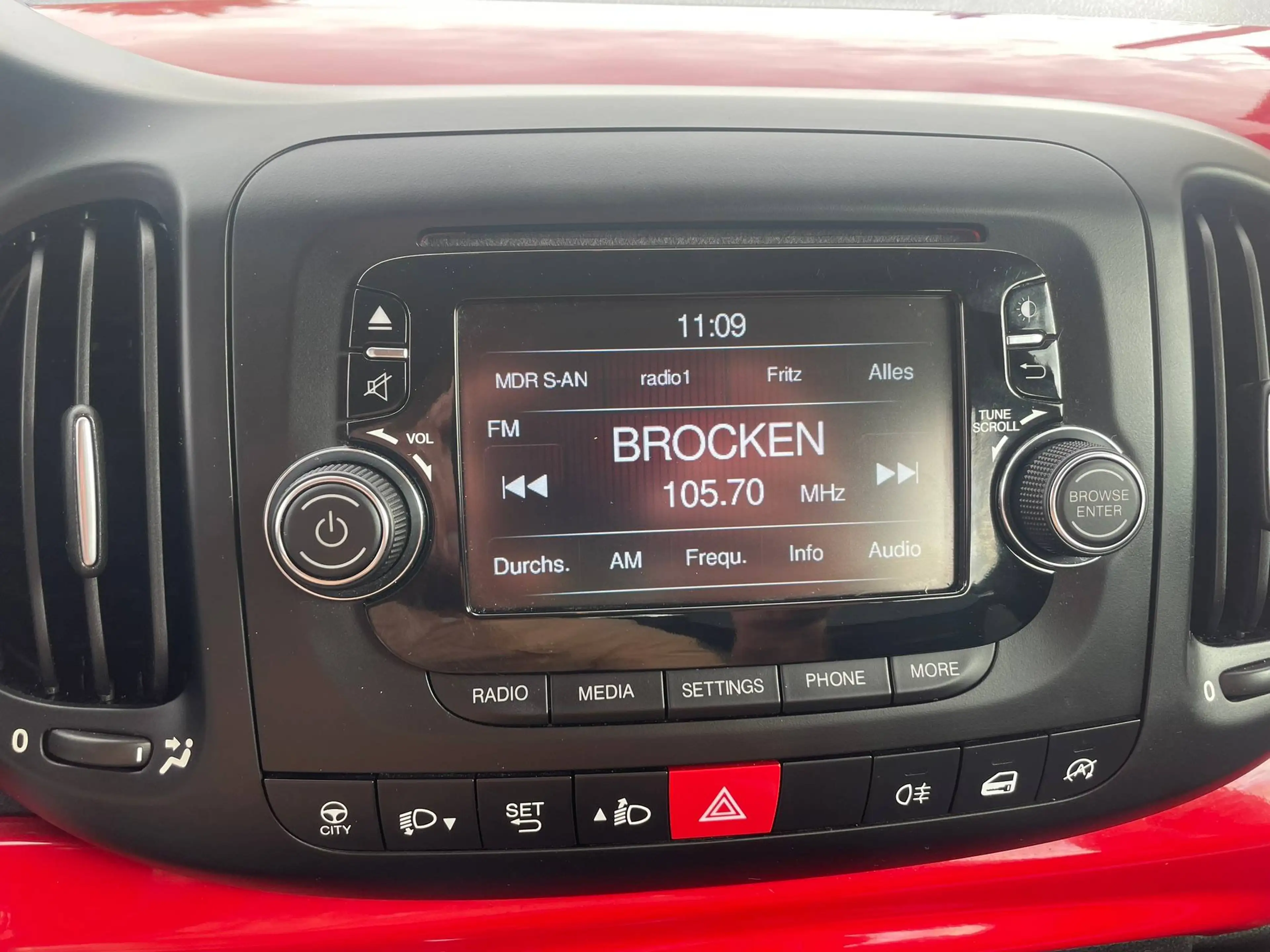 Fiat 500L Pop Star — photo 18