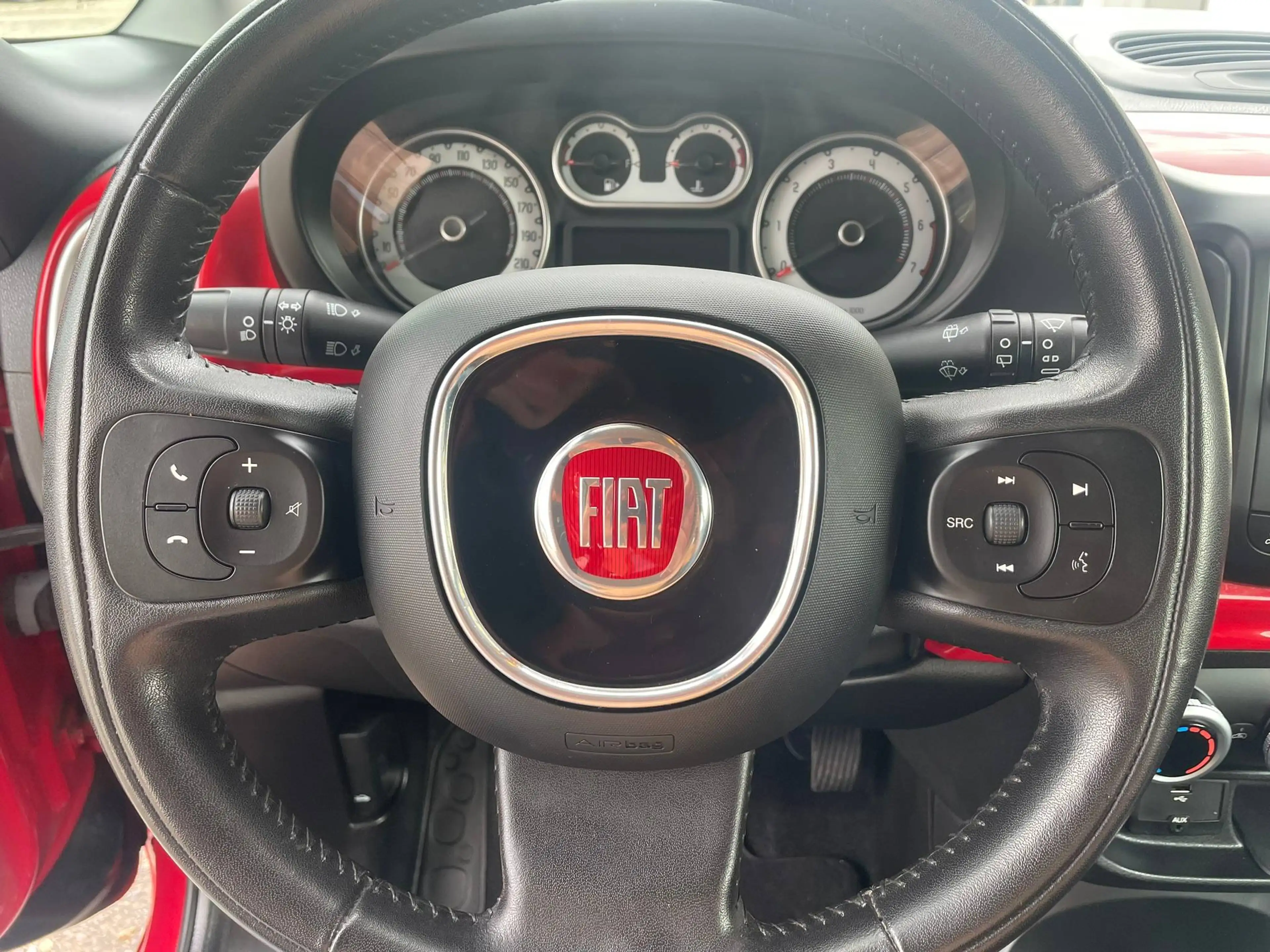 Fiat 500L Pop Star — photo 15
