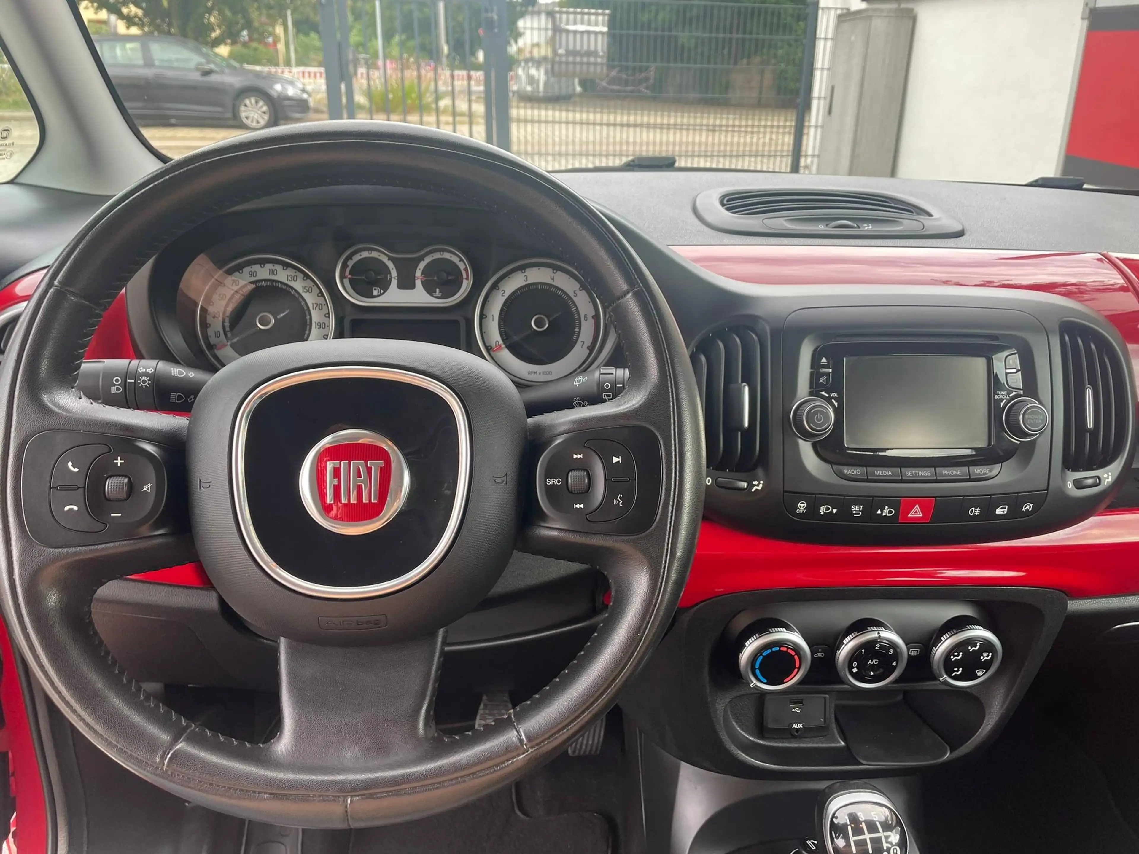 Fiat 500L Pop Star — photo 11