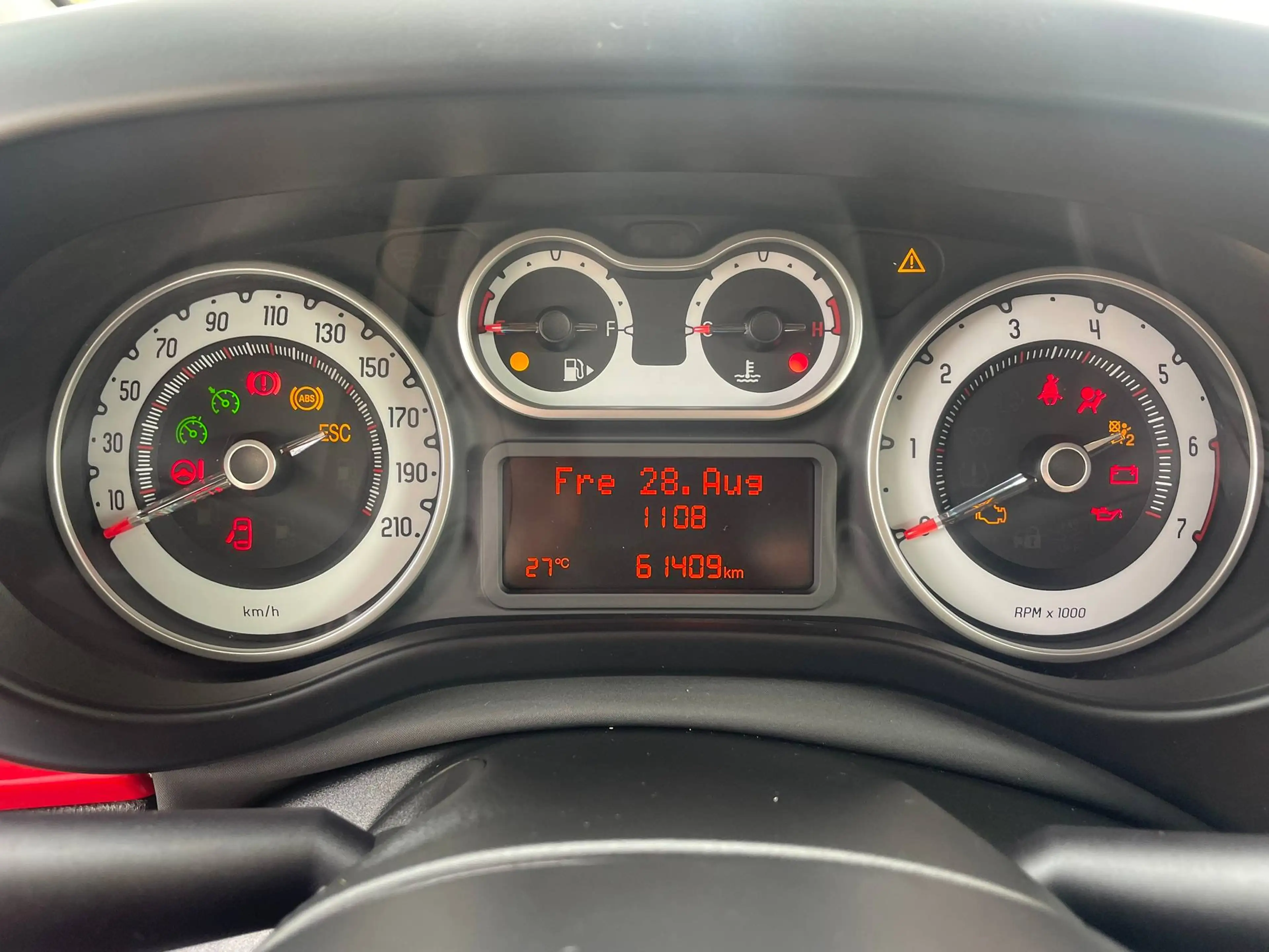 Fiat 500L Pop Star — photo 17