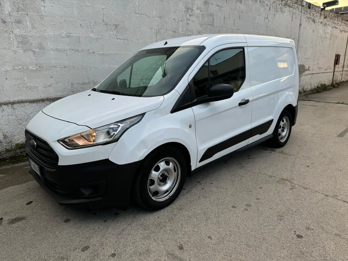 Ford Transit Connect 1.5 dci 102cv Blanco - 1