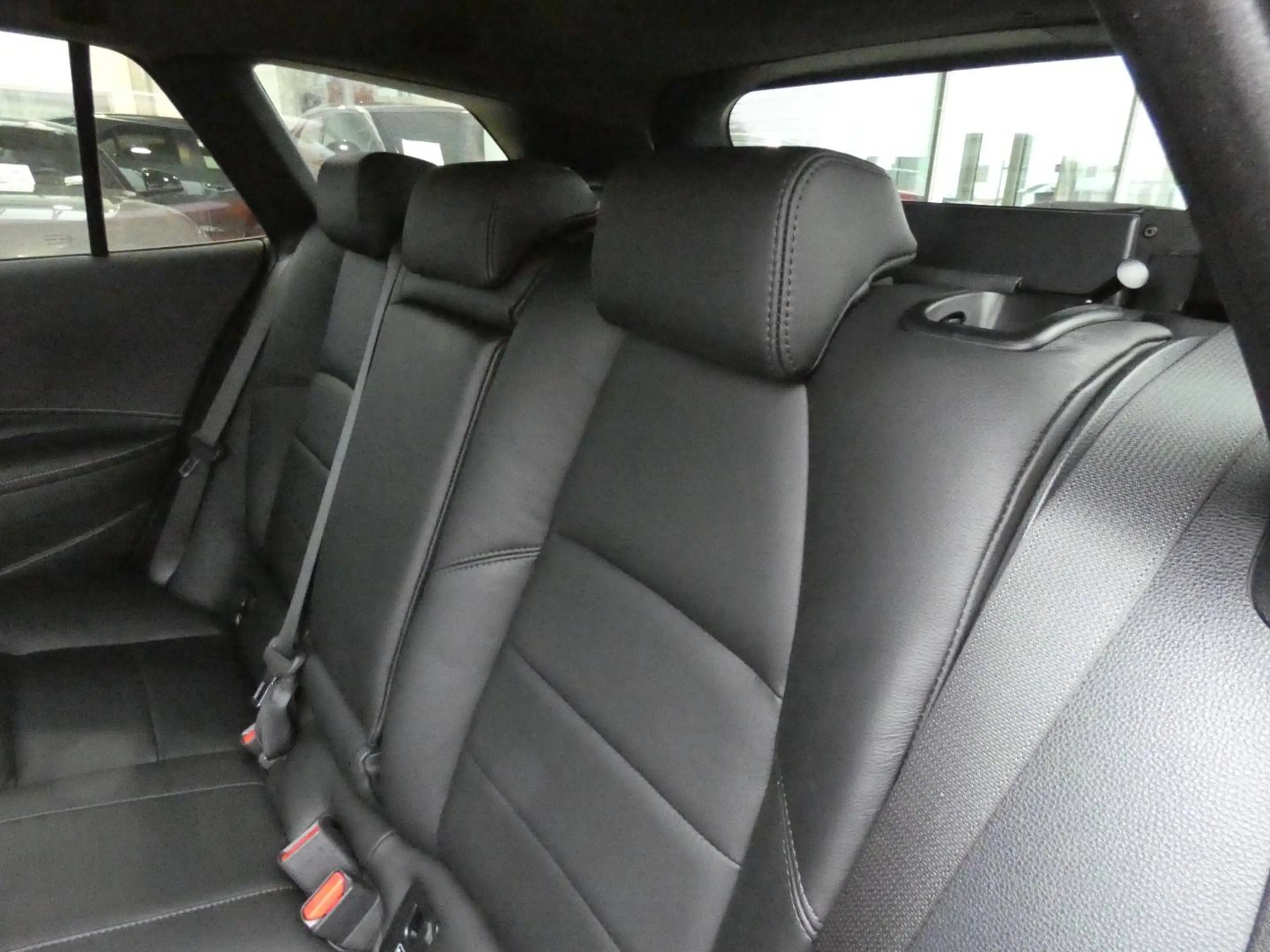 Toyota Corolla 2.0 Hybrid 196pk Premium +ZWART LEDER +Trekhaak +Sportzetels +Dodehoek +Elektrische koffer — photo 12
