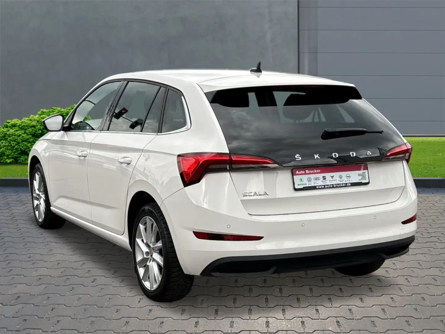 Skoda Scala Style 1.5 TSI+Berganfahrassistent+Sitzheizung+Park Bílá - 2