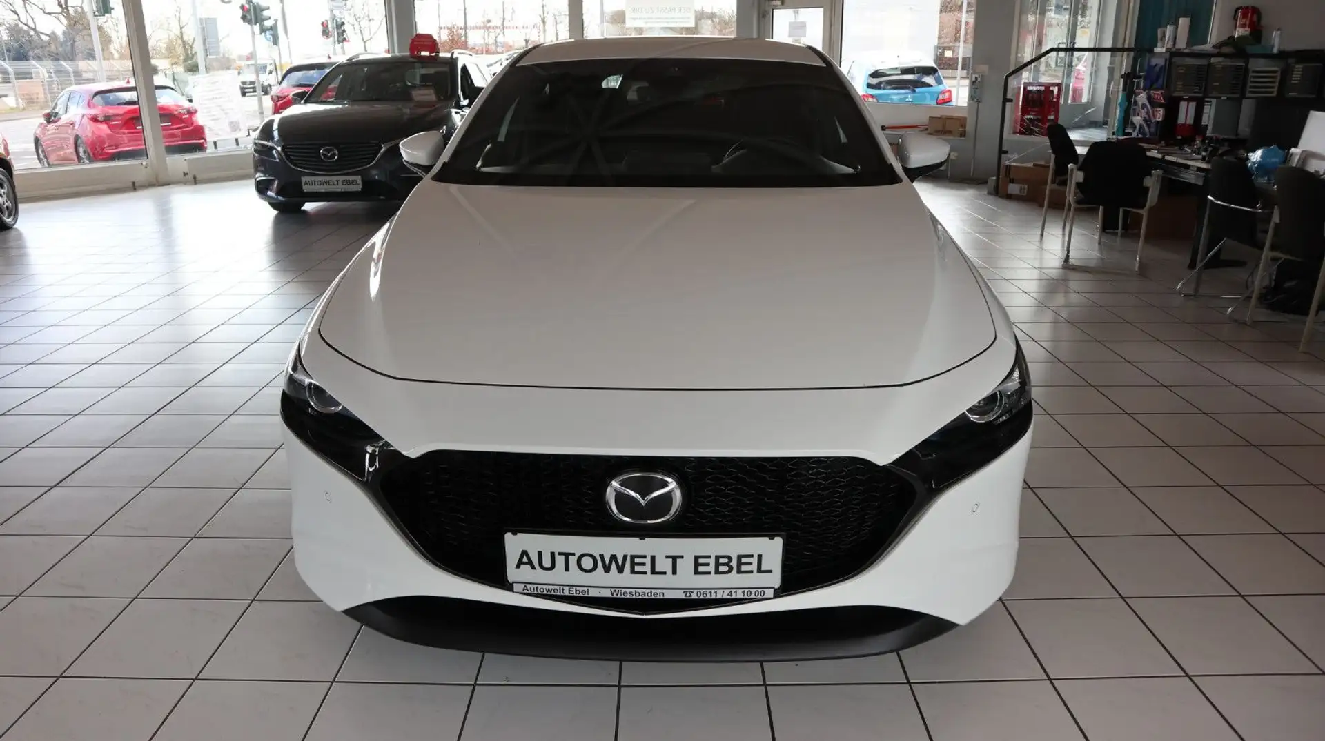 Mazda 3 Lim.*150PS*BOSE*NAVI*LED*360°.KAM*INSP. NEU* Weiß - 2