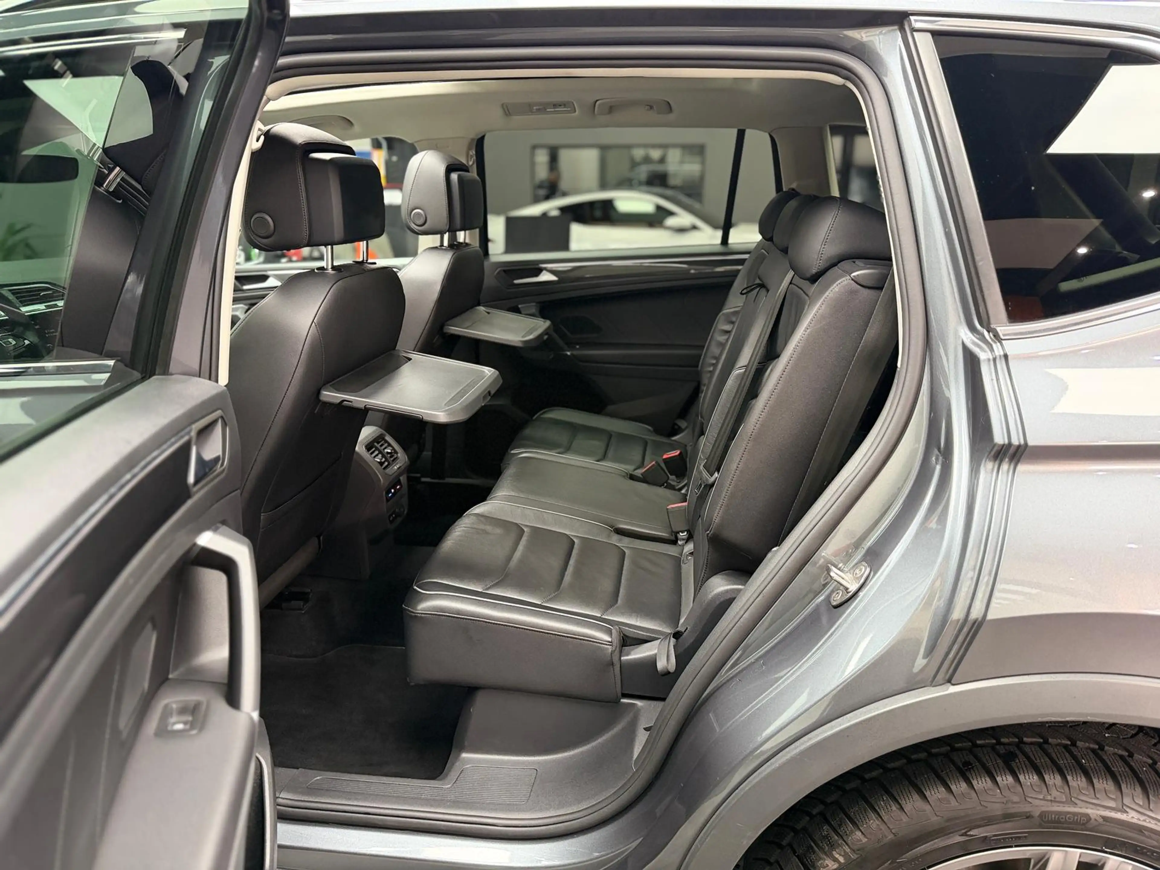 Volkswagen Tiguan Allspace R-Line 2.0TDI|PANO|VIRT|360°|ACC — photo 15