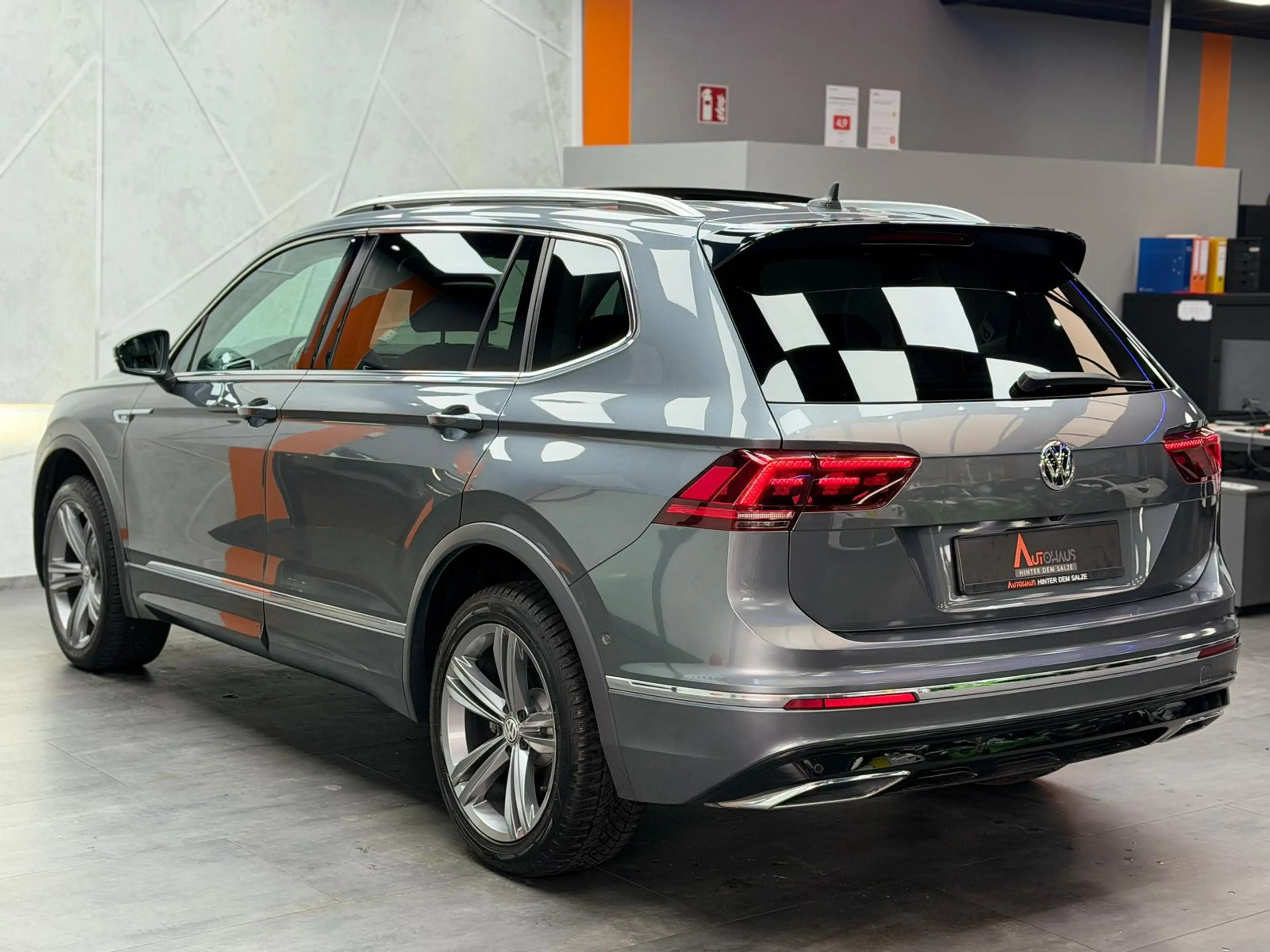 Volkswagen Tiguan Allspace R-Line 2.0TDI|PANO|VIRT|360°|ACC — photo 6