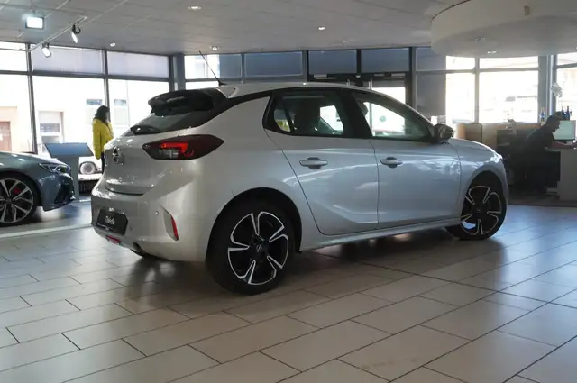 Opel Corsa view 8