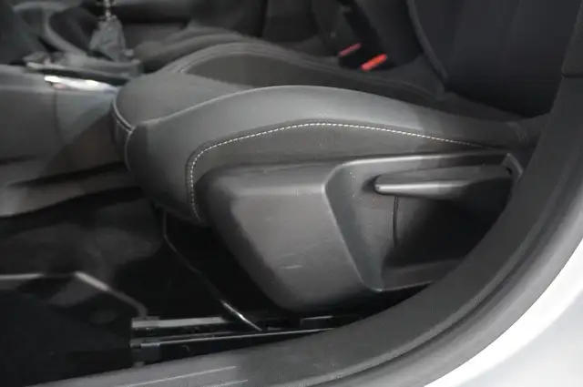 Opel Corsa view 12
