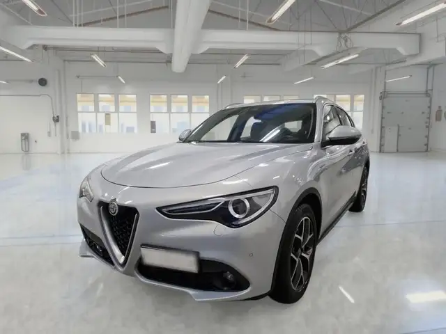 Alfa Romeo Stelvio 2.2 TURBO DIES 190 CV EXECUTIVE AT8 RWD 5 PORTE SUV