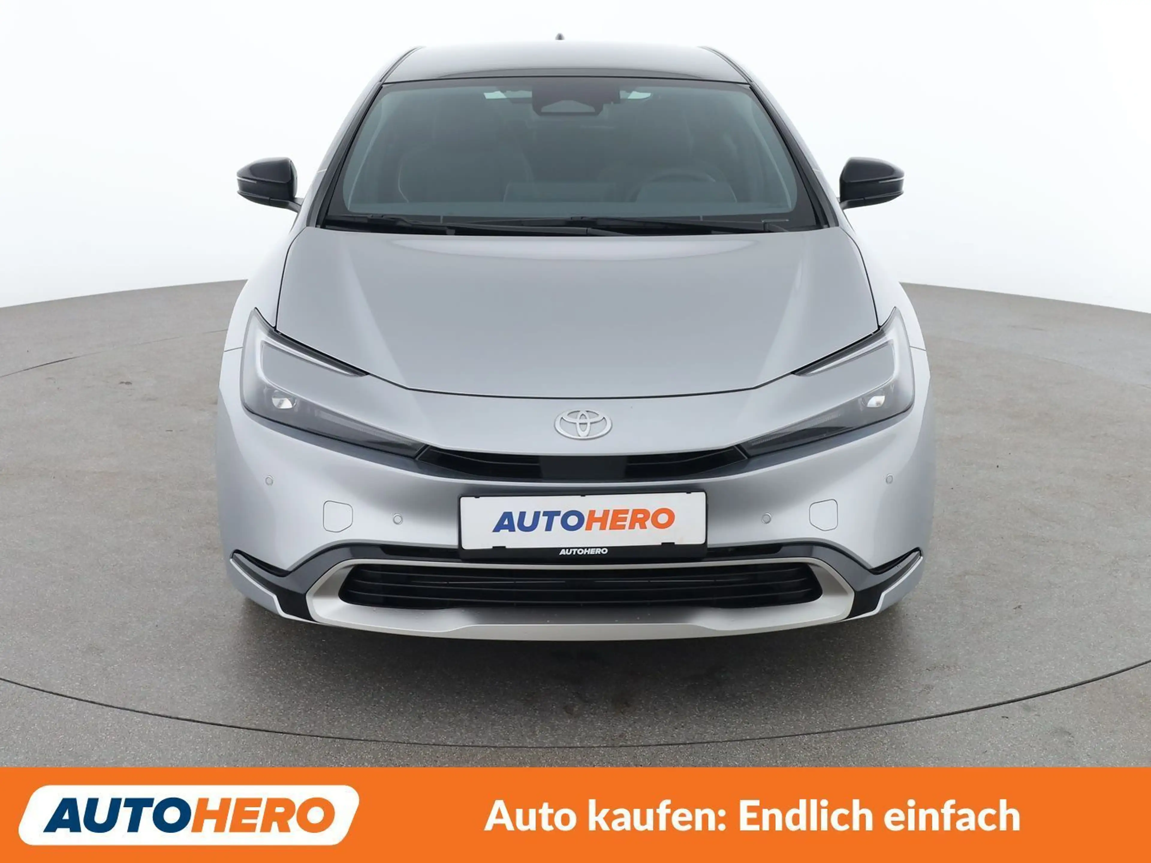 Toyota Prius 2.0 Plug-in Hybrid Executive — photo 9