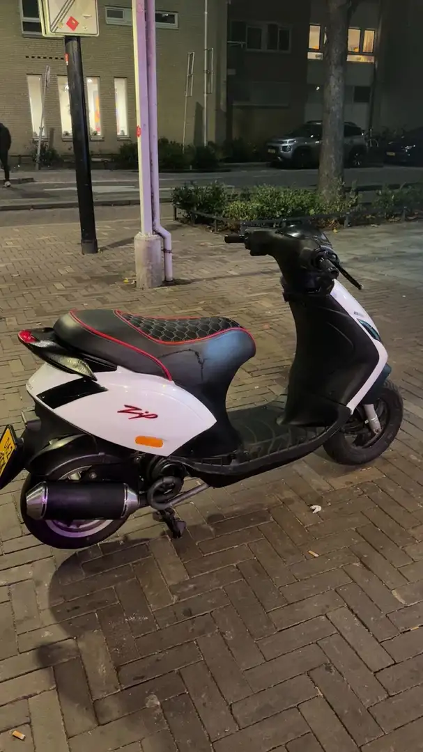Piaggio Zip 100 - 2