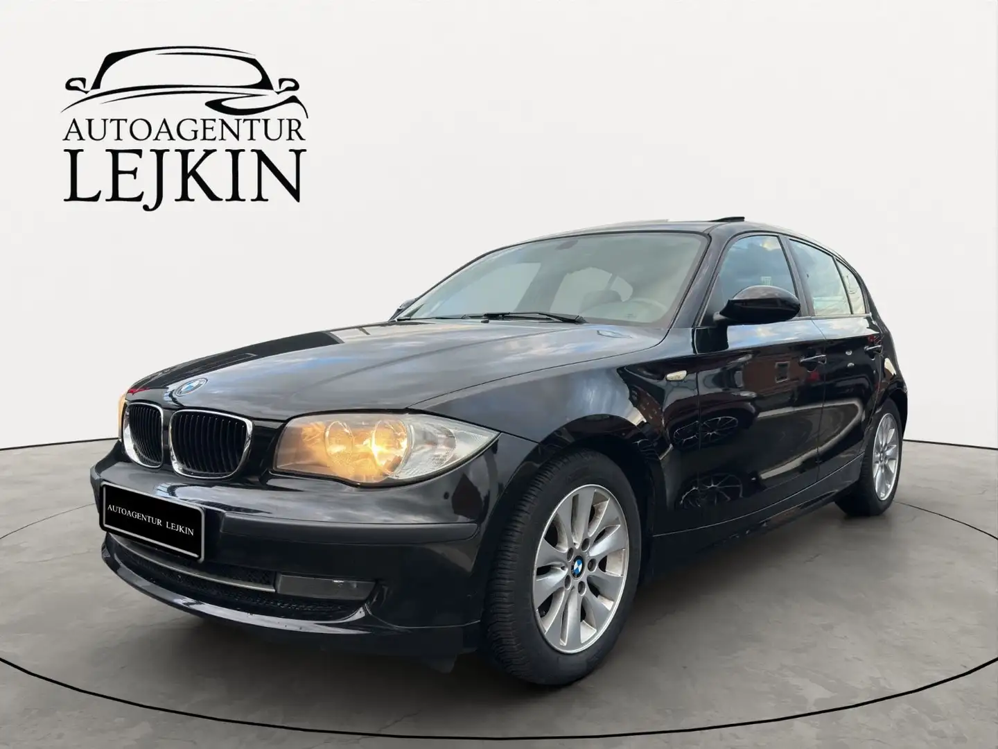 BMW 116 i*RÜCKFAHRKAMERA*SCHIEBEDACH*NAVI* Zwart - 1