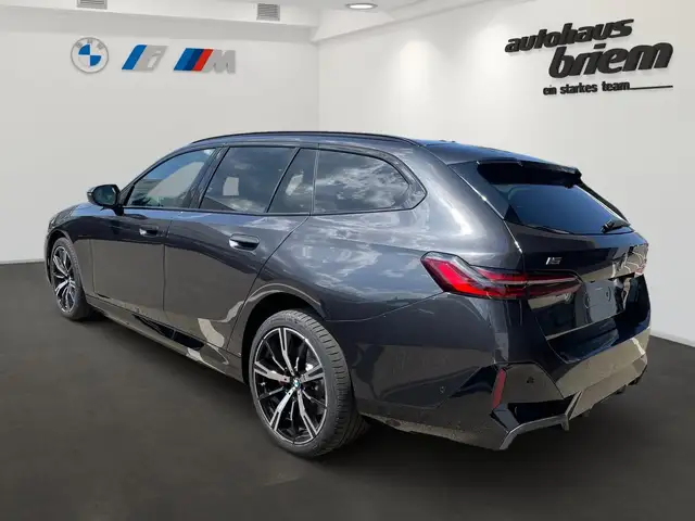 BMW I5 view 4