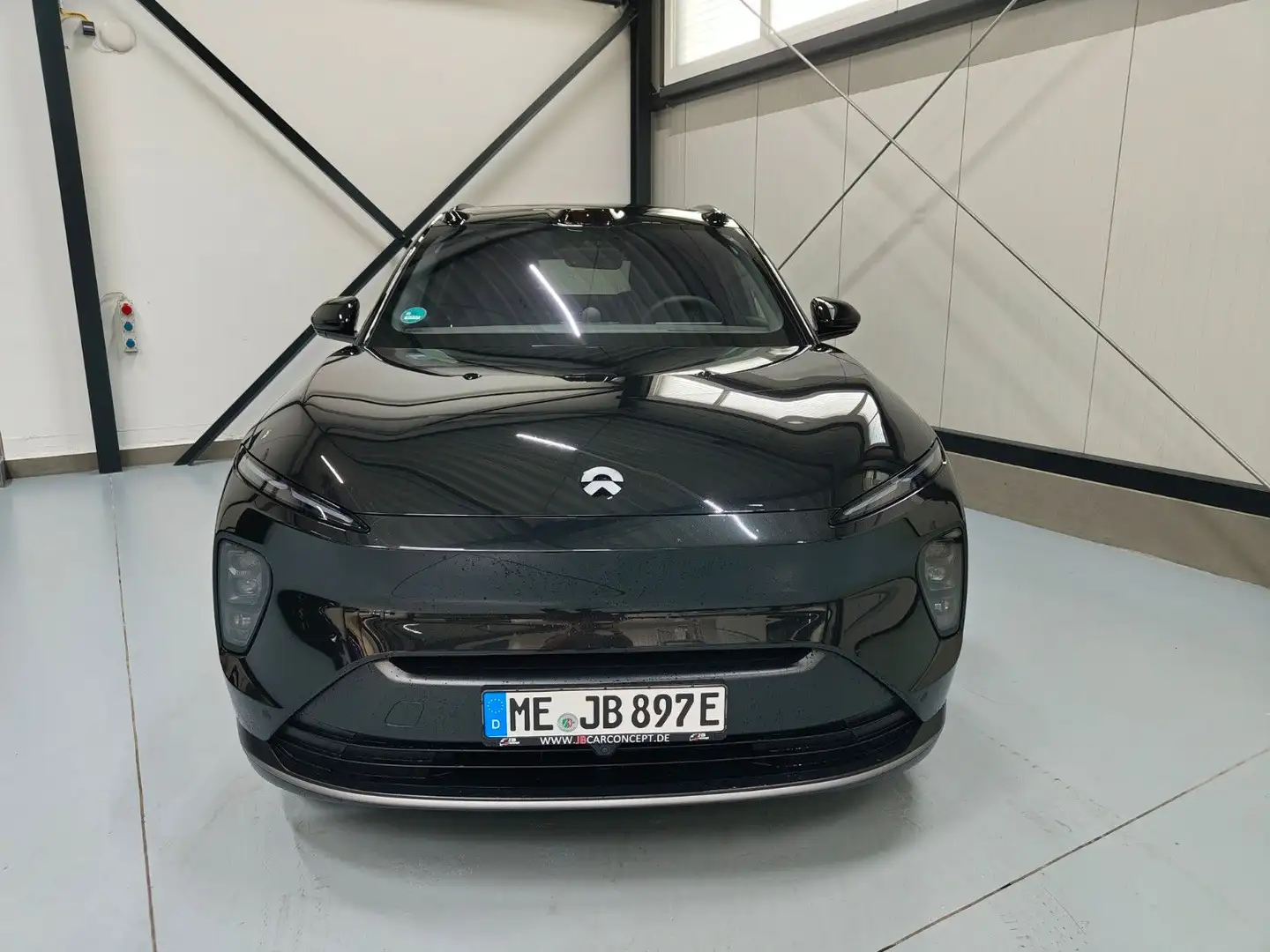 NIO EL8 Executive 100kWh 22" AHK Premium NOMI BaaS Schwarz - 2