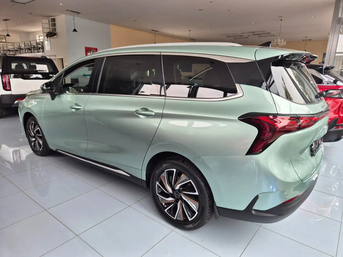 DFSK Forthing 4 DFM Forthing 4, Familienauto mit 7 Sitzen! Verde - 2