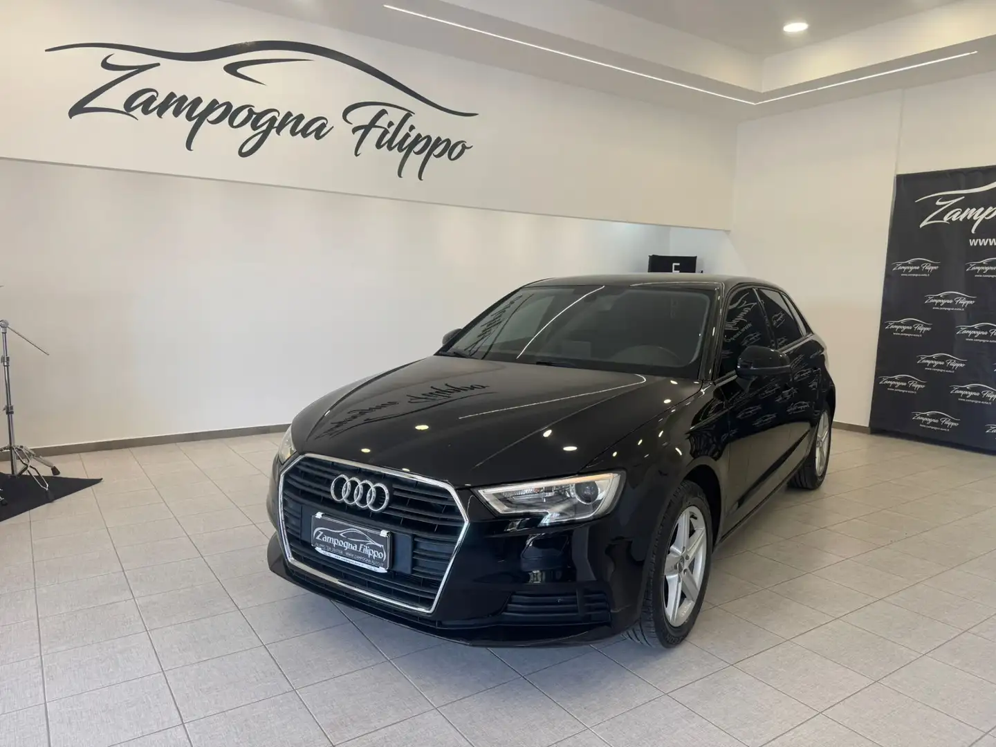 Audi A3 SPB 2.0 TDI S tronic Noir - 1
