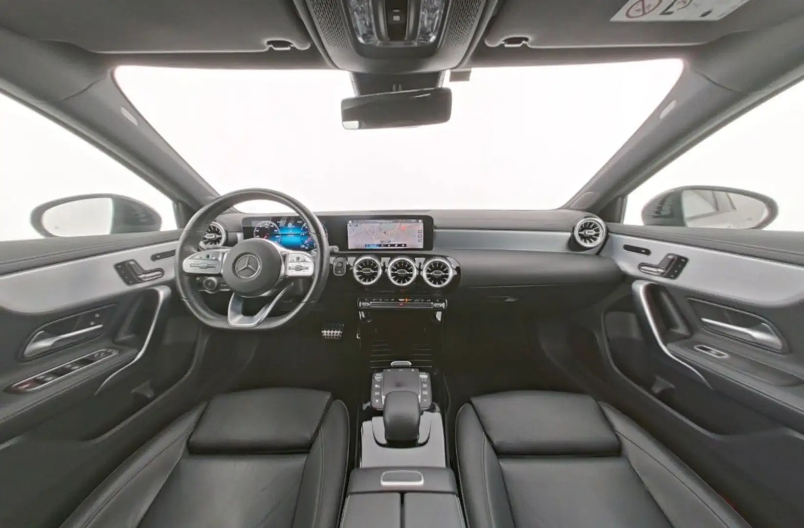Mercedes-Benz A 220 d 4M AMG PANO MEMO 360° M.BEAM AMBI KEY 19 Zilver - 2