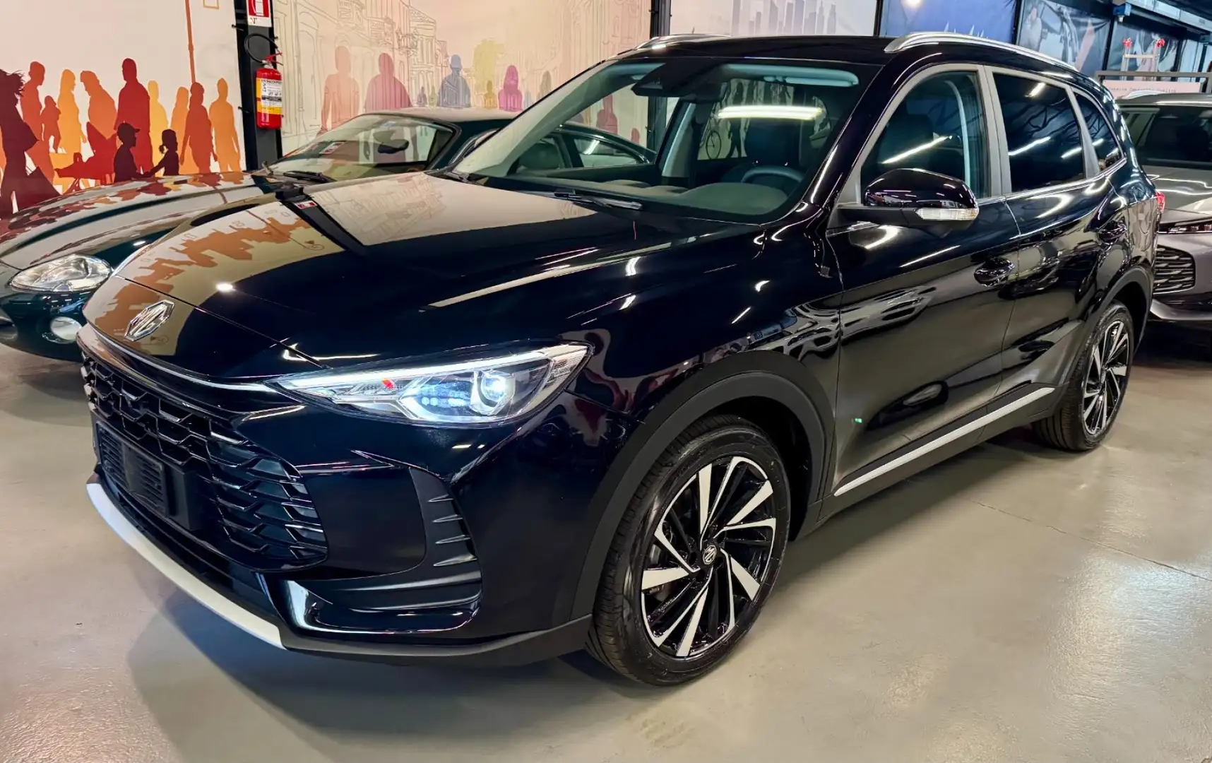 MG ZS Hybrid+ Luxury Noir - 1