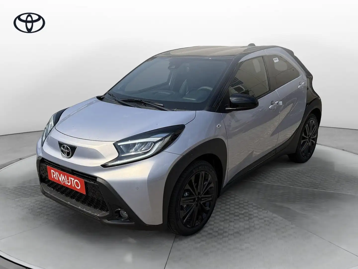 Toyota Aygo X 1.0 VVT-i 72 CV 5 porte JBL Special Edition Фіолетовий - 1