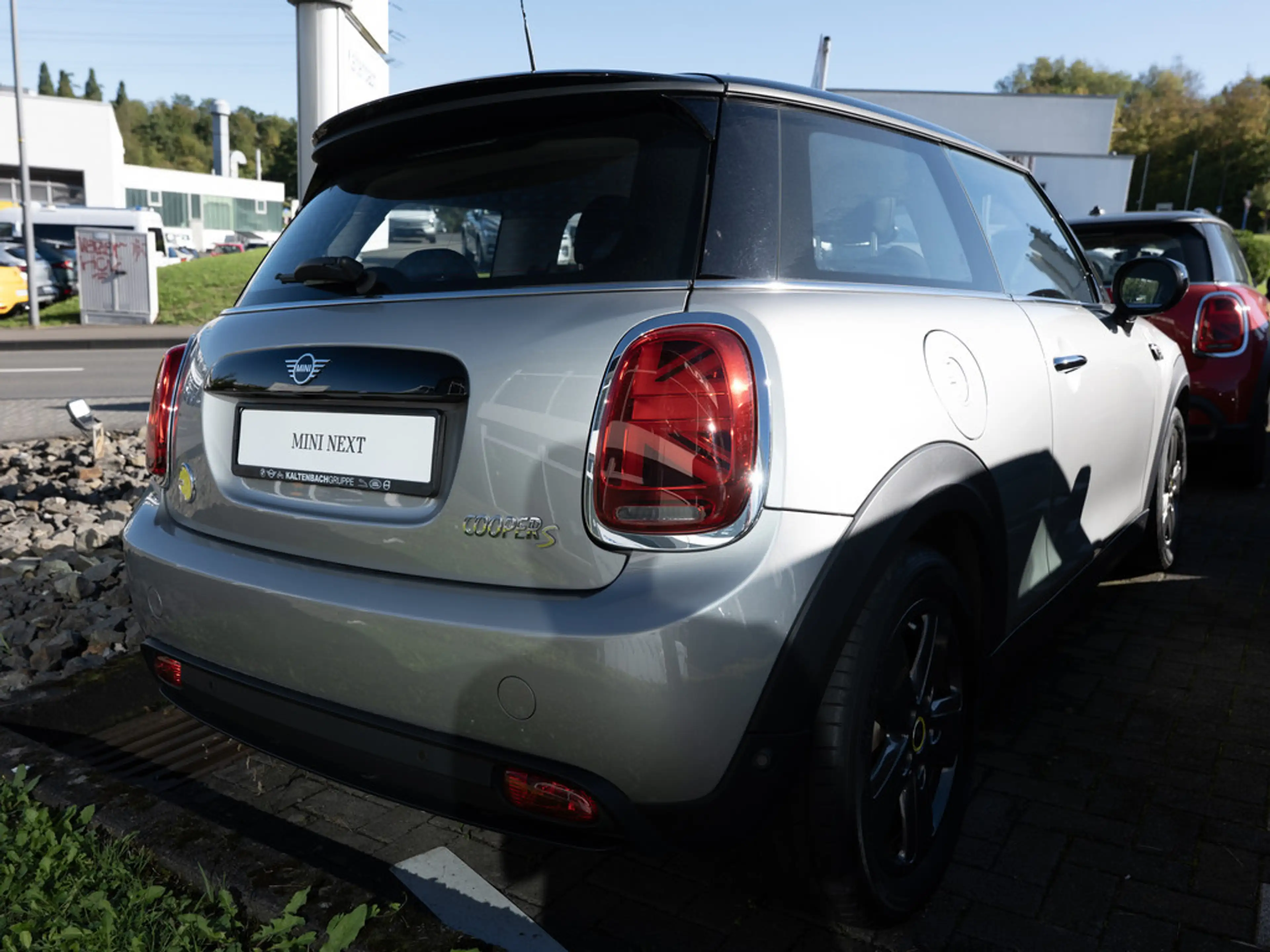 MINI Cooper SE Essential Trim FACEL. LED NAVI SHZ — photo 6