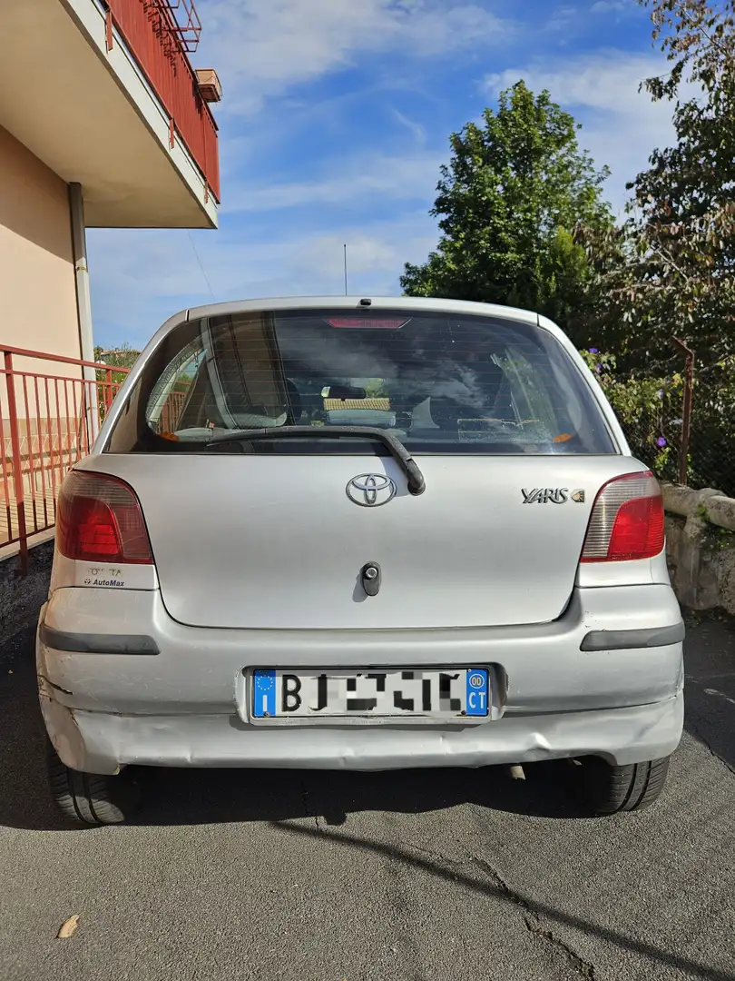 Toyota Yaris 5p 1.0 Sol - 1