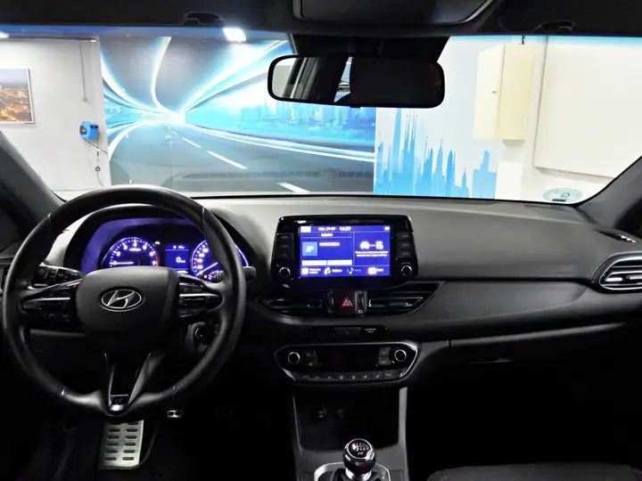 Hyundai i30 2023, foto 16