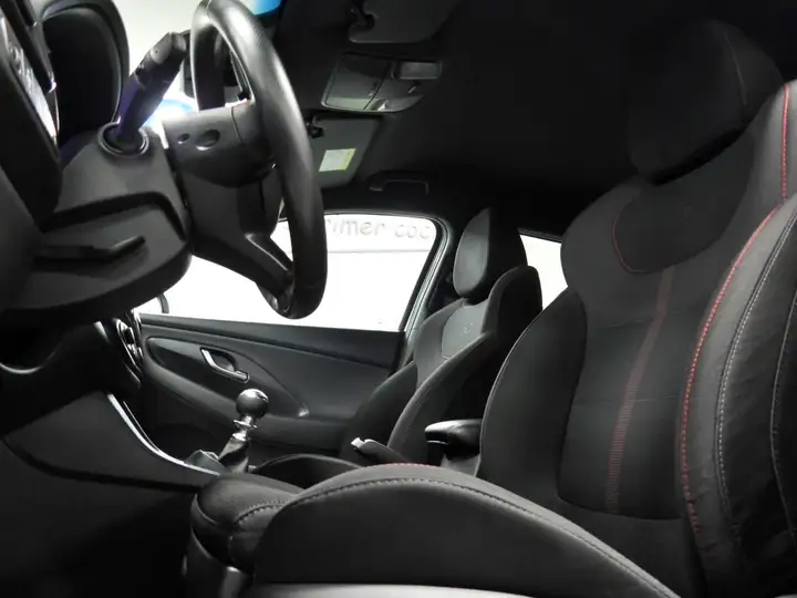 Hyundai i30 2023, foto 11