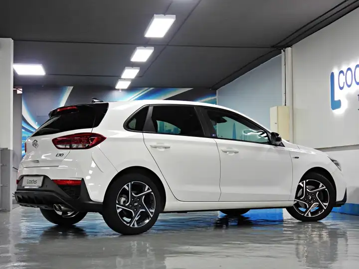 Hyundai i30 2023, foto 29