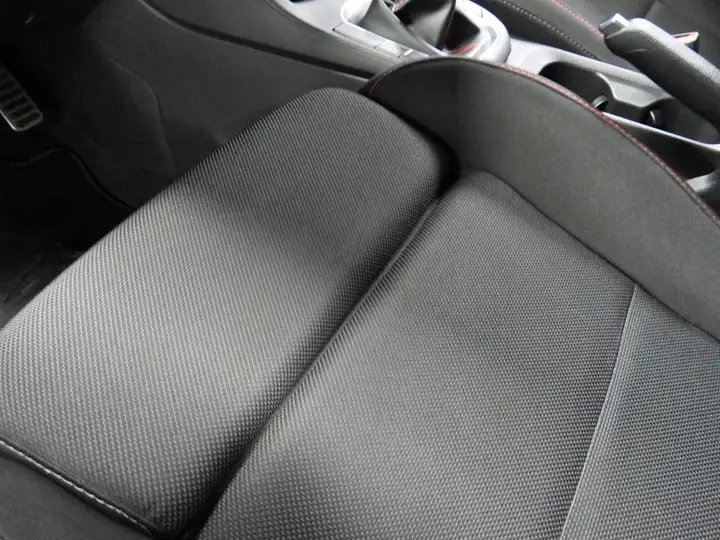 Hyundai i30 2023, foto 13