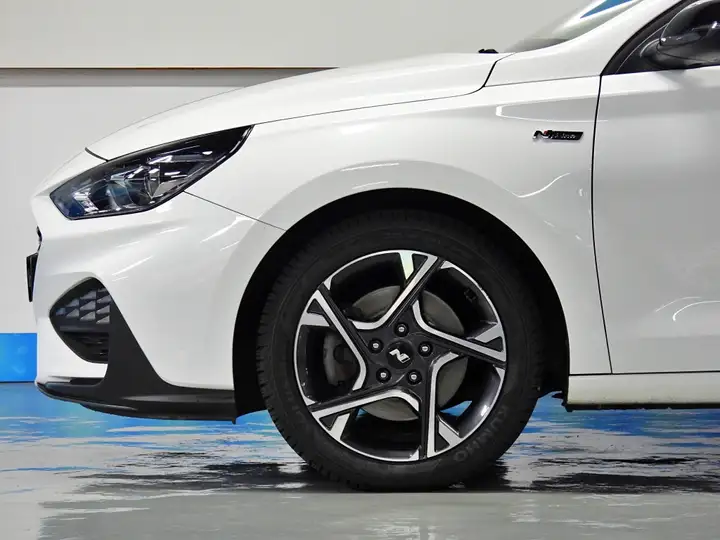 Hyundai i30 2023, foto 3