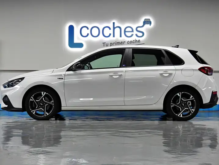 Hyundai i30 2023, foto 2